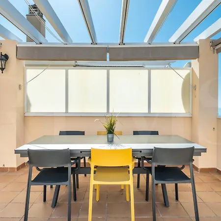 Seaside With Large Terrace, Pool & Parking Rems * Benalmadena