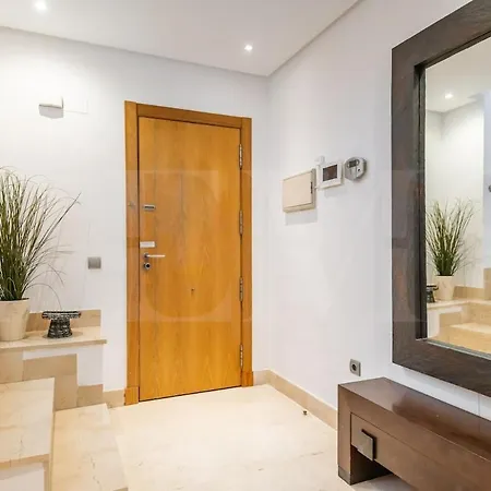 Seaside With Large Terrace, Pool & Parking Rems * Benalmadena