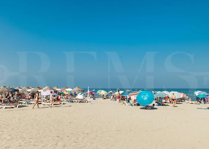 Lejlighed Seaside With Large Terrace, Pool & Parking Rems