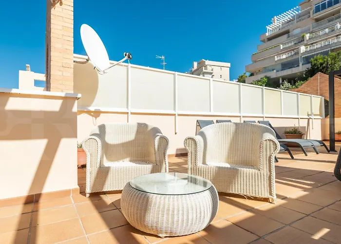 Lejlighed Seaside With Large Terrace, Pool & Parking Rems