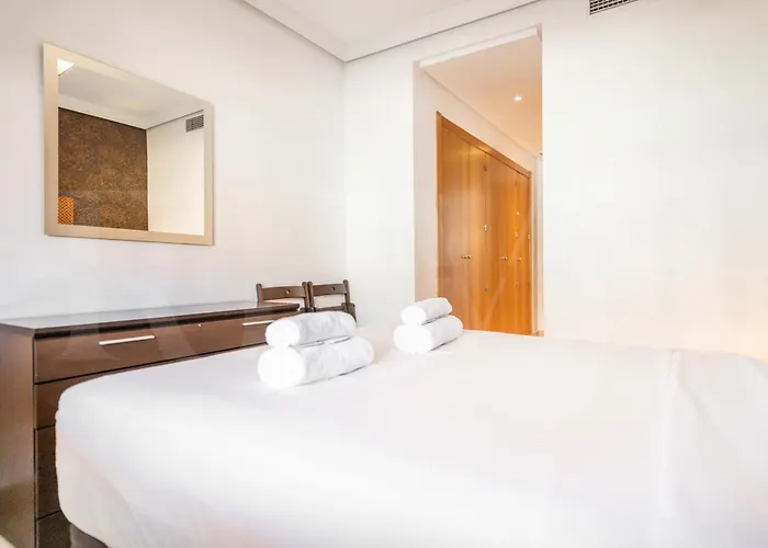 Lejlighed Seaside With Large Terrace, Pool & Parking Rems